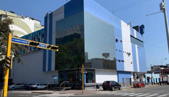 Panamericana Televisión cambia de dueños: Jimmy Pflucker y Susana Umbert toman el control del canal