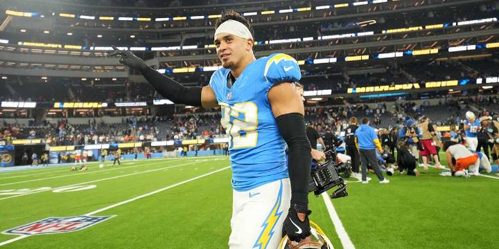 Ravens’ Alohi Gilman breaks silence on Chargers trade