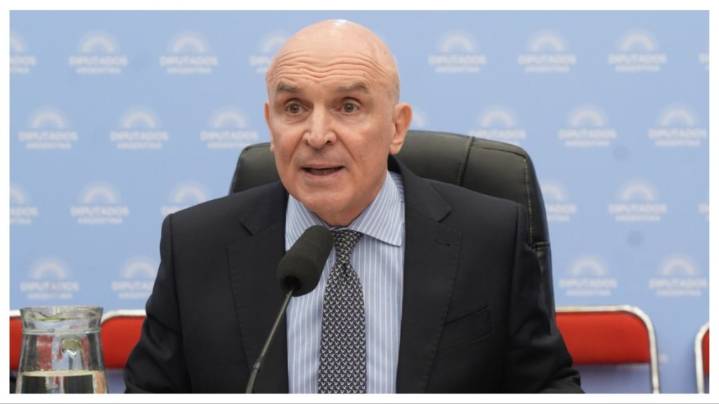 Presupuesto 2026: Espert resistió a los pedidos de la oposición para que abandone la comisión