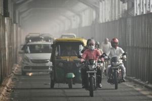 Indian capital chokes after Diwali firework frenzy
