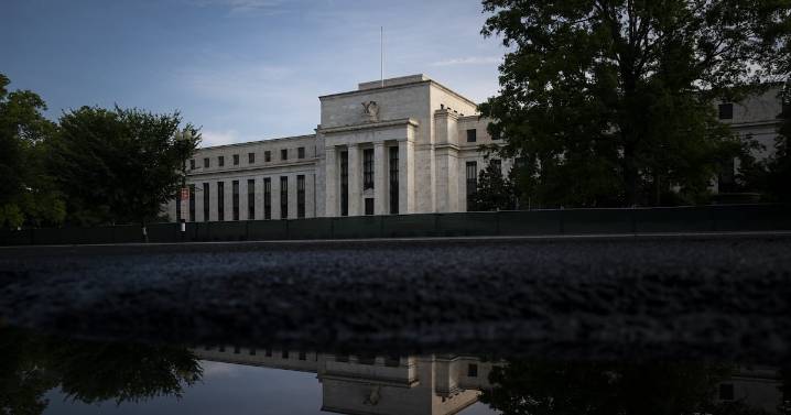 Fed ‘cumple’ y baja tasas por segunda vez consecutiva; así queda el rango
