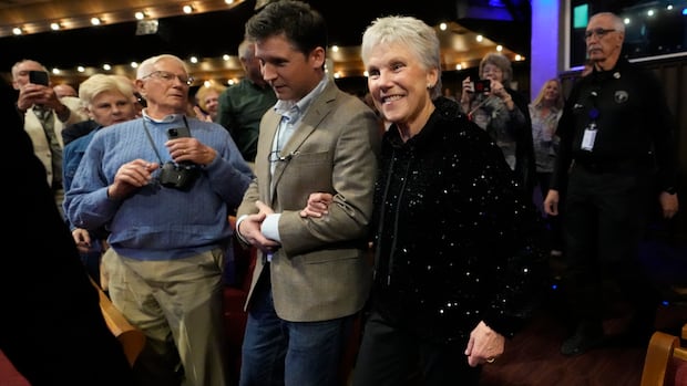 As Nashville toasts Anne Murray, stars call for Country Music Hall of Fame induction