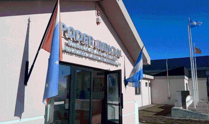 Juzgarán a un acusado de agredir a su pareja por celos
