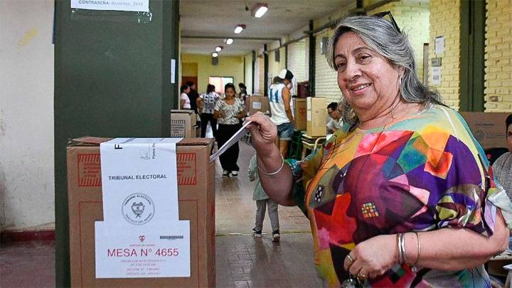 Elia Moreno votó en Añatuya y destacó la participación ciudadana en la jornada electoral