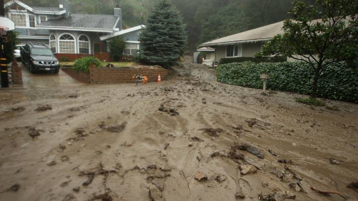 Is your neighborhood about to have mudflow? Here are the signs