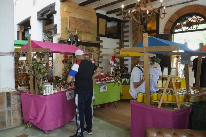 Envigado celebra su noveno Mercado Cultural y Ambiental en La Guayacana 