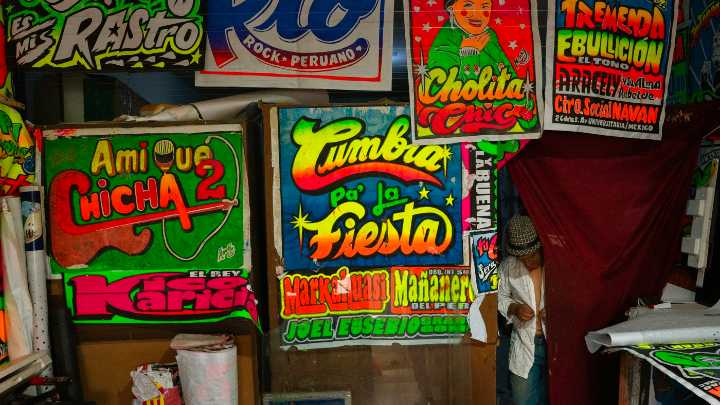 Perú: Chicha cumbia, el pulso eléctrico de Lima : The Picture Show : NPR