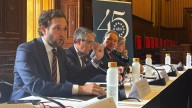Claver reclama en la FEMP una legislación adaptada al medio rural que ayude a mantener vivos los pueblos