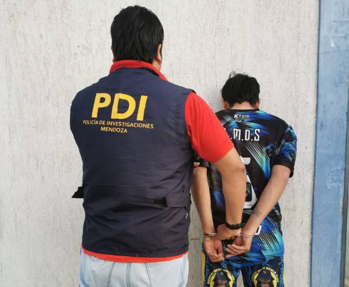 Estaba prófugo por intentar matar, delataron su escondite y terminó tras las rejas