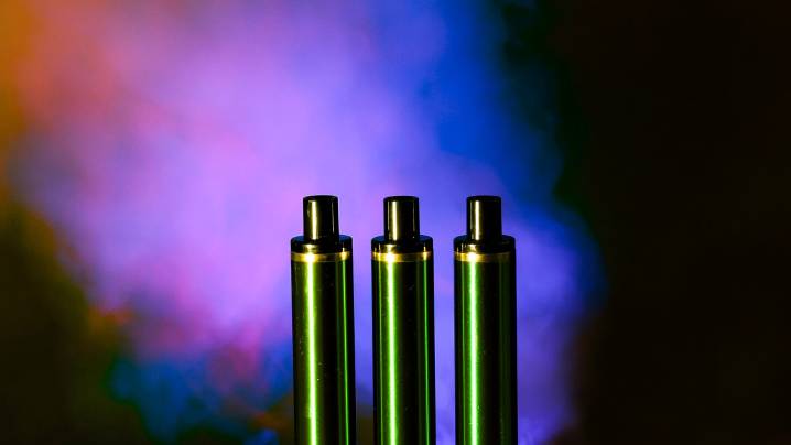 New tobacco and vape store restrictions approved in Des Moines