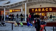 Los estancos se podrán integrar en la red de Correos para enviar y entregar paquetes