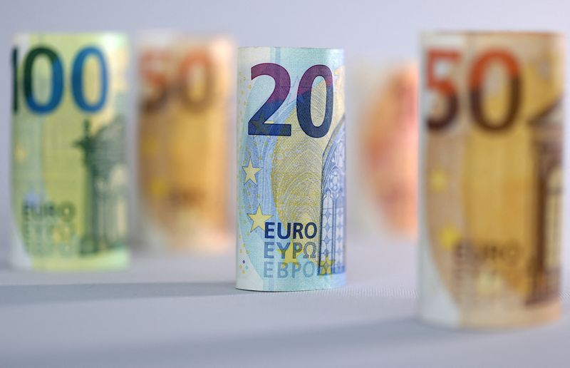 Exclusive-France pitches scrapping some capital demands on top euro zone banks