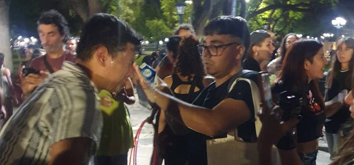 La Policía de Mendoza reprime y detiene ilegalmente manifestantes en una marcha contra la megaminería
