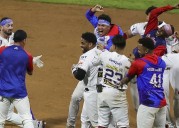 ¡Tomás Telis dejó en el terreno a Leones del Caracas! Tiburones ganó el primero de la serie