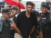 Juega en Elche. Un exfutbolista de la selección de España fue procesado por agresión sexual