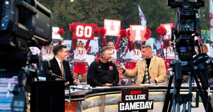 When the national spotlight is on, does Utah shine or shrink?