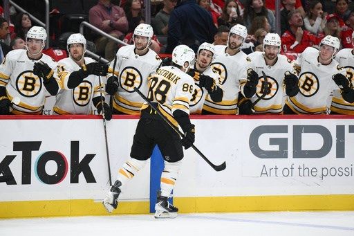 Pastrnak has a 3-point night in the Bruins' 3-1 victory over Ovechkin and the Capitals