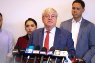 Chicago father of child fighting cancer released on bond by immigration judge