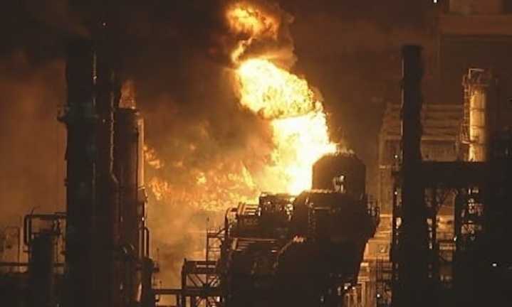 Large fire erupts at Chevron refinery in Southern California