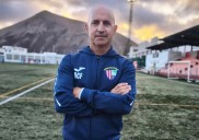 El San Bartolomé, penúltimo en Tercera, destituye a José Labrador