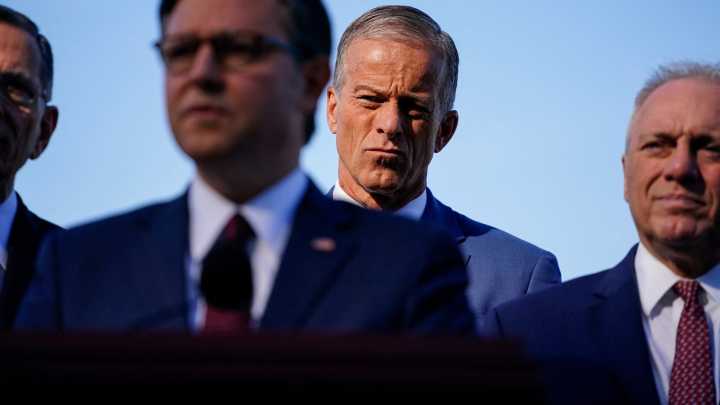 South Dakota leaders take party line stances on federal shutdown
