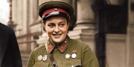 Liudmila Pavlichenko, la francotiradora soviética temida por los nazis, que desafió al machismo y a la historia