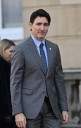 Newly Single Katy Perry Kisses Justin Trudeau During PDA