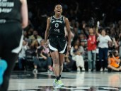Young's record 21-point quarter propels Aces to 91