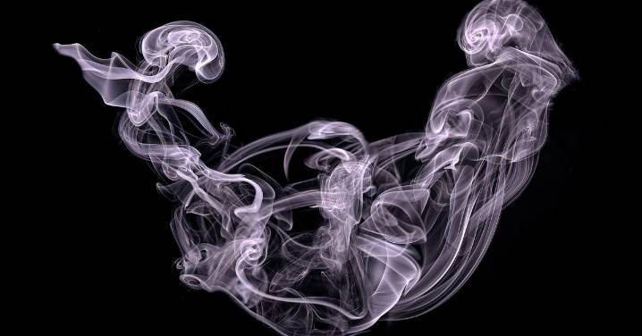 Una ginecóloga recomienda dejar de vapear entre 3 y 6 meses antes de intentar concebir