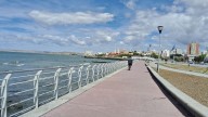 Cielo parcialmente nublado y vientos intensos en Comodoro
