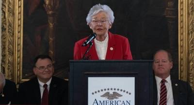 Governor Ivey turns ‘Schumer Shutdown’ into travel pitch: ‘Visit Independence Hall in Alabama!’