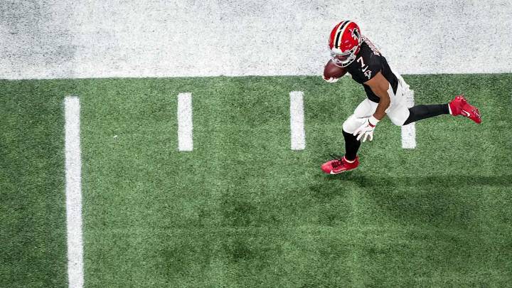 The craziest Bijan Robinson stats from record-setting performance on 'Monday Night Football'