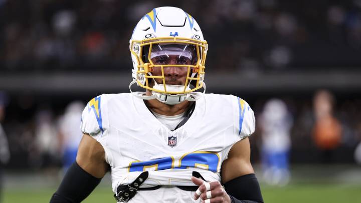 Ravens expect Alohi Gilman to contribute on Sunday, five days after arriving in a trade