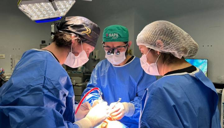 Hospital de Quilpué le devuelve el rostro y la autoestima a paciente que hace 15 años sufrió severo trauma que le cambió la vida