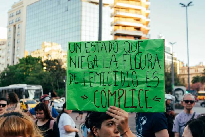 La Asamblea Ni Una Menos Córdoba convoca a concentrar en el Patio Olmos para rechazar la visita de Milei