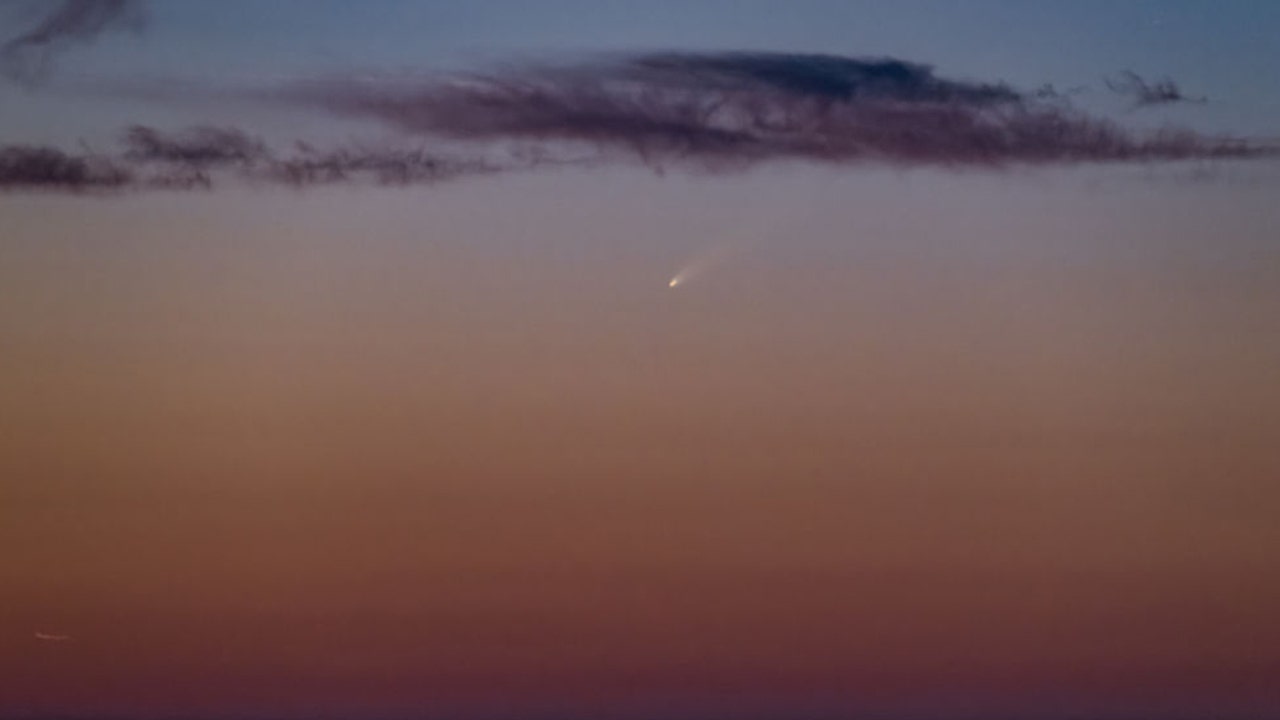 NASA Massive comet zooming through solar system could be alien technology, Harvard astrophysicist says