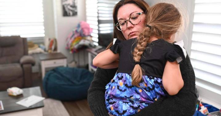 Cierre de gobierno deja a familias militares de EEUU en incertidumbre económica