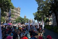 Protestan contra resolución de Lenia Batres que quita la consulta a personas discapacitadas