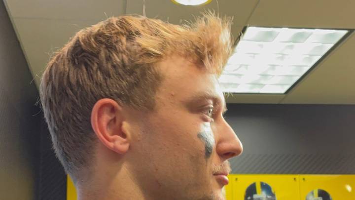 Video: Zach Lutmer extends Iowa football's pick