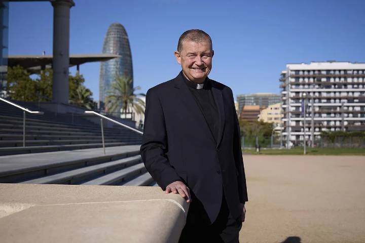 El alivio de Custodio, el sacerdote absuelto de islamofobia: "Mi precedente protege a todos los que se atreven a hablar con libertad"