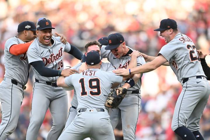 AL wild-card series: Detroit Tigers oust Cleveland Guardians