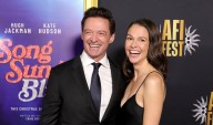 Hugh Jackman & Sutton Foster Walk First Red Carpet as a Couple for Hugh’s ‘Song Sung Blue’ Premiere | Hugh Jackman, Song Sung Blue, Sutton Foster | Celebrity News and Gossip | Entertainment, Photos an