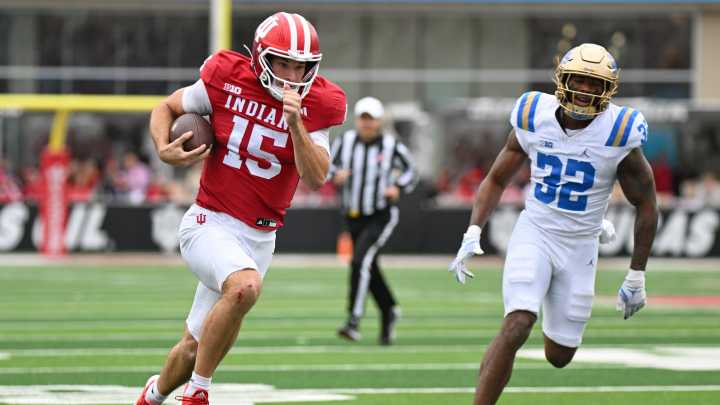 IU football's Fernando Mendoza not letting Heisman buzz 'inside the building'