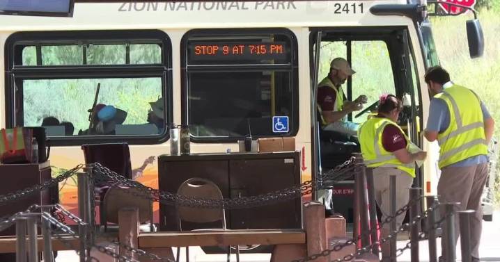 Zion community steps up to support park rangers during prolonged shutdown