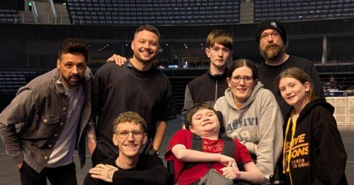 Seriously-ill schoolboy meets hero Nathan Evans ahead of sell