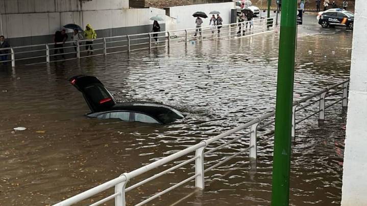 El PP lleva al Congreso la falta de aviso rojo en Sevilla mientras la Aemet defiende su gestión del temporal