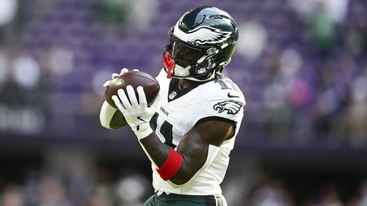 A.J. Brown misses Wednesday's practice with a hamstring injury