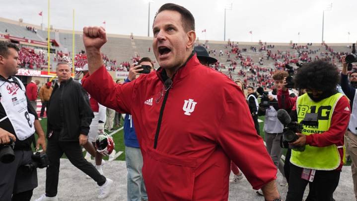 Indiana stays at No. 2 in AP Top 25; No. 9 Vandy hits highest ranking since 1937, LSU out