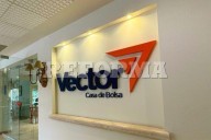 Absorbe Finamex cuentas y activos de Vector