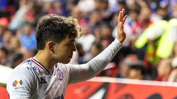 Efráin Juárez, suspendido dos partidos; Cruz Azul logra revocar expulsión